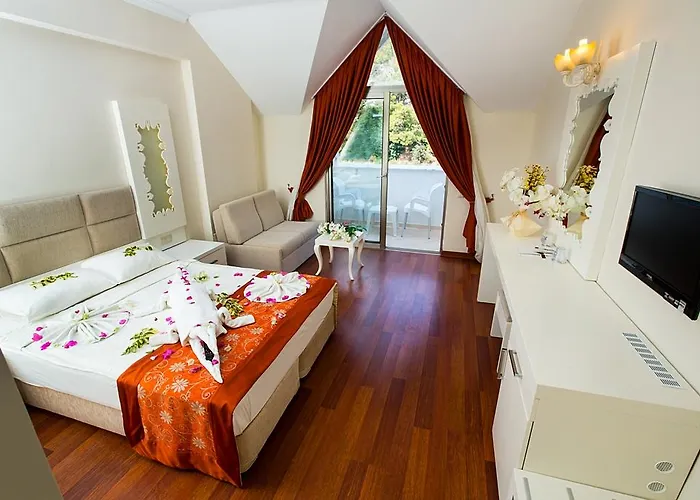 Hotel Grand Mir 3*