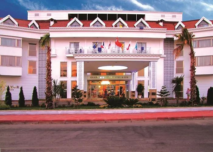 Grand Mir 3*