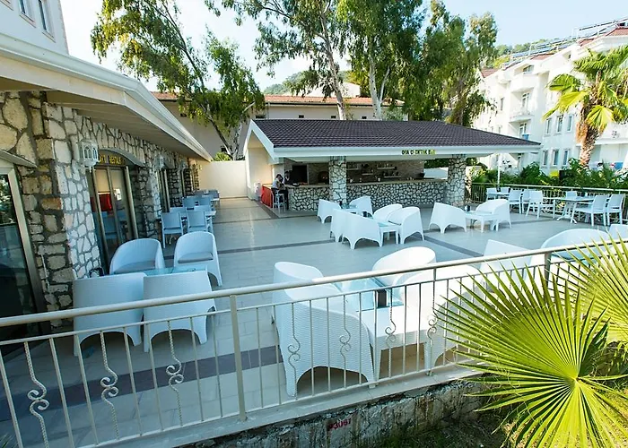 Grand Mir Hotel 3*