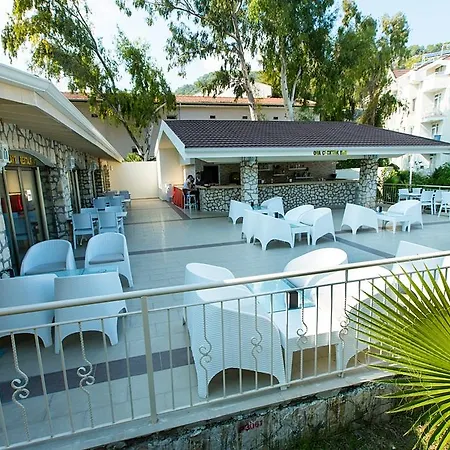 Grand Mir Hotel 3*