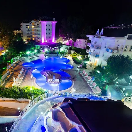 Grand Mir Hotel 3*